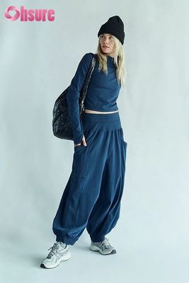 여성 스포츠 긴 소매 탑 썸홀 타이트 경량 통기성 런닝 스포츠웨어 솔리드 컬러 크롭 탑 조거 세트